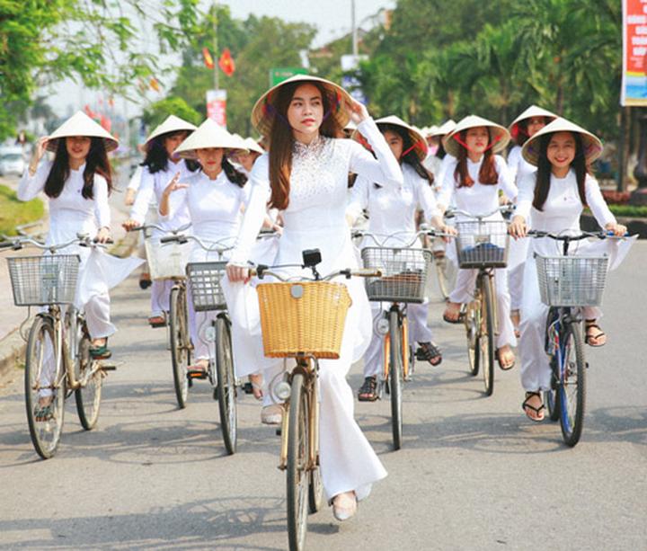 Victoria Beckham lên chức - Cảm hứng video marketing từ Hotspot Matrix