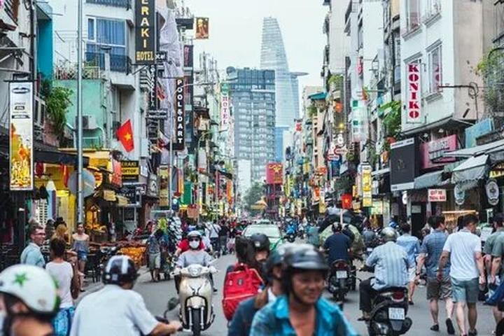 Chuyên gia Hotspot Matrix phân tích: Bé gái 14 tuổi đau bụng, nôn và marketing video